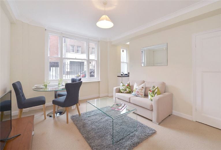 1 bedroom flat, Hill Street, Mayfair W1J - Available