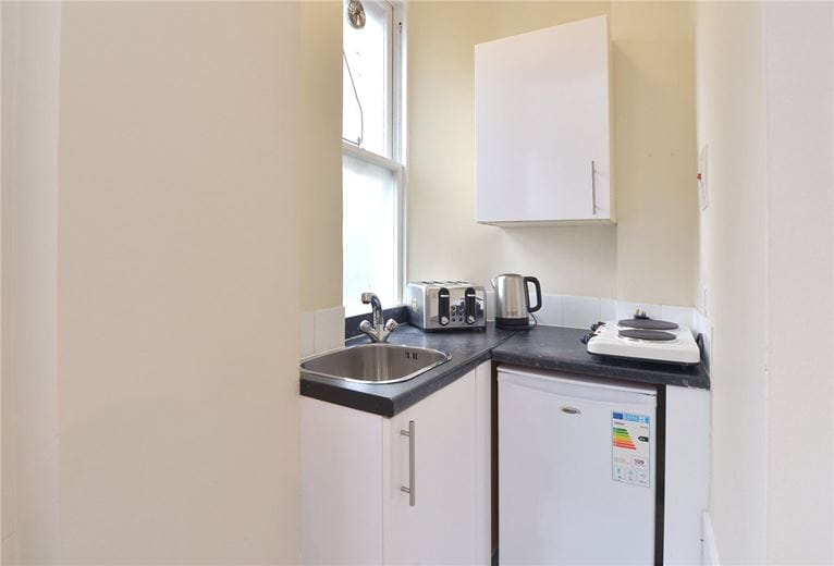 1 bedroom flat, Hill Street, Mayfair W1J - Available