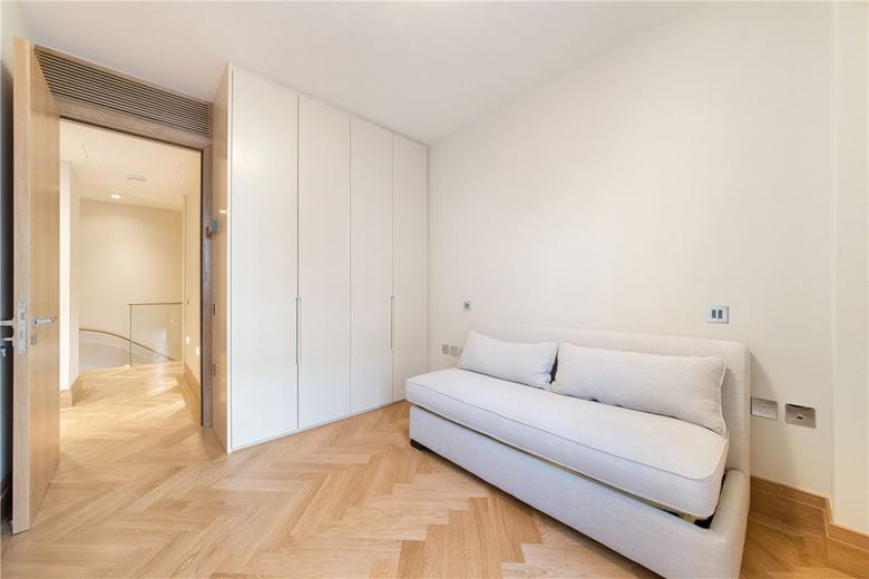3 bedroom flat, Upper Grosvenor Street, Mayfair W1K - Available