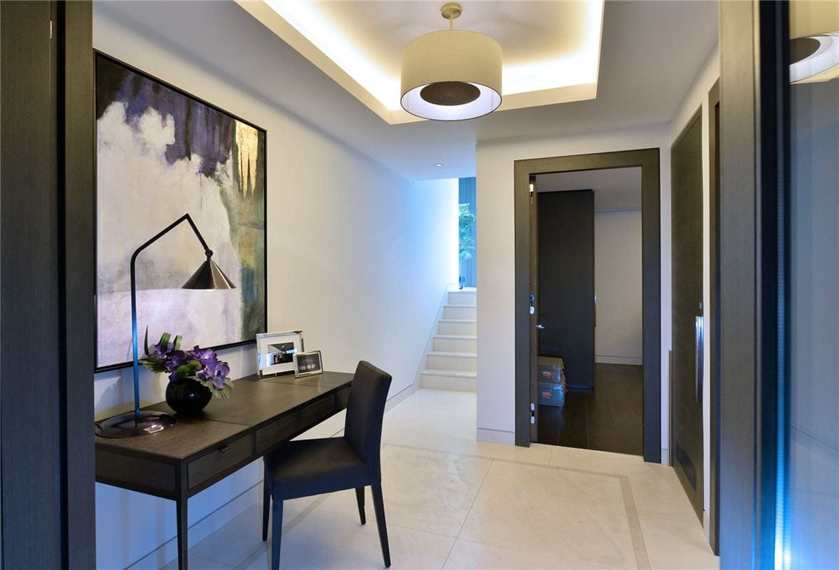 2 bedroom flat, Duke Street, Mayfair W1K - Available