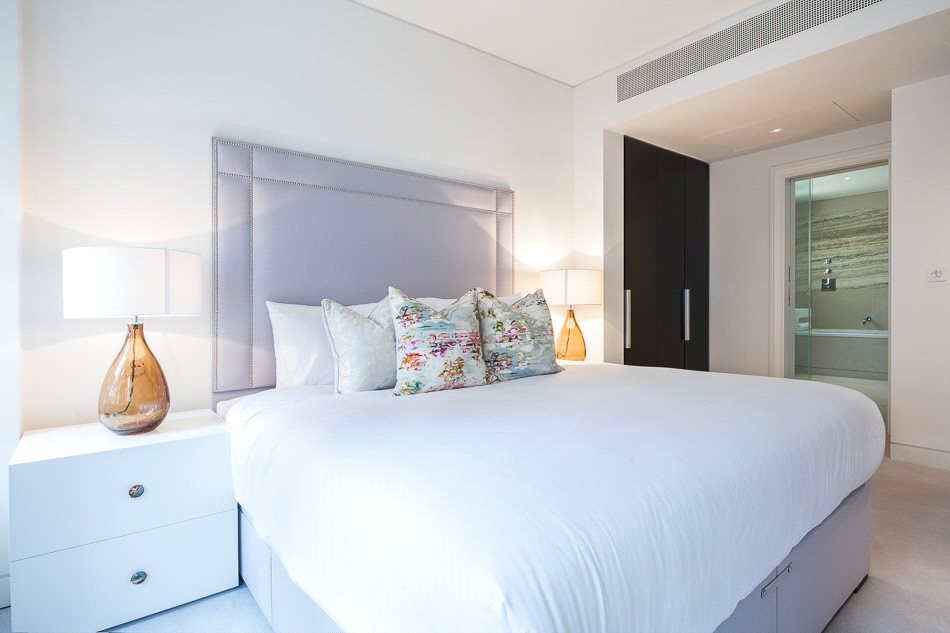 1 bedroom flat, Duke Street, Mayfair W1K - Available