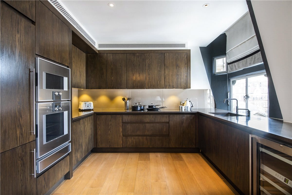 3 bedroom flat, Duke Street, Mayfair W1K - Available