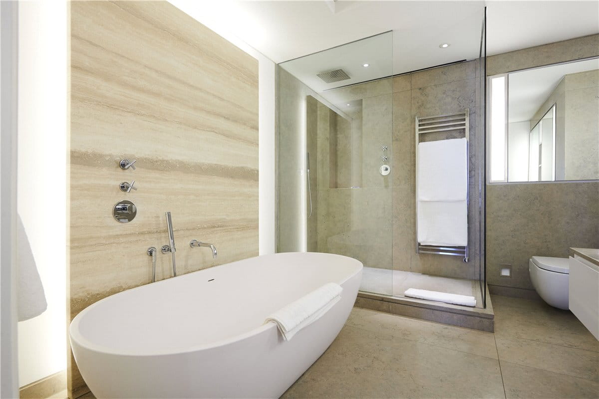 3 bedroom flat, Duke Street, Mayfair W1K - Available