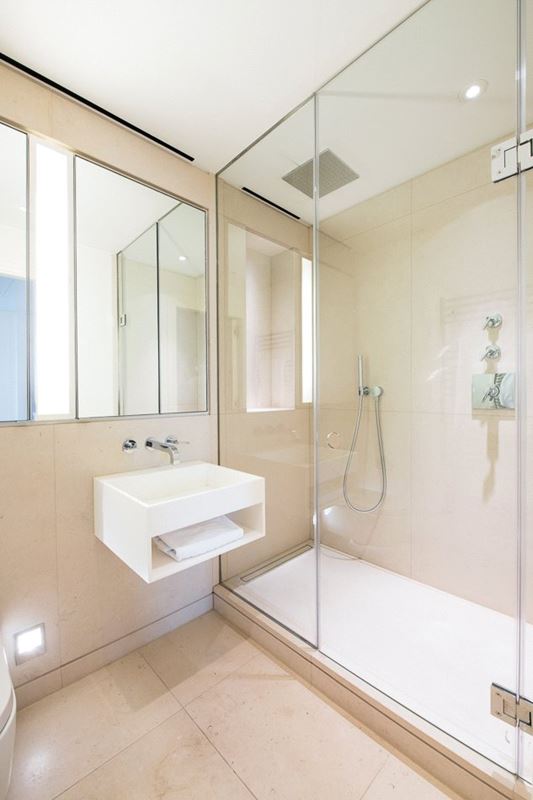 2 bedroom flat, Duke Street, Mayfair W1K - Available