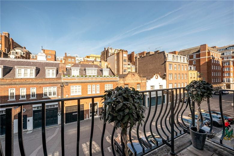2 bedroom flat, Reeves Mews, Mayfair W1K - Available