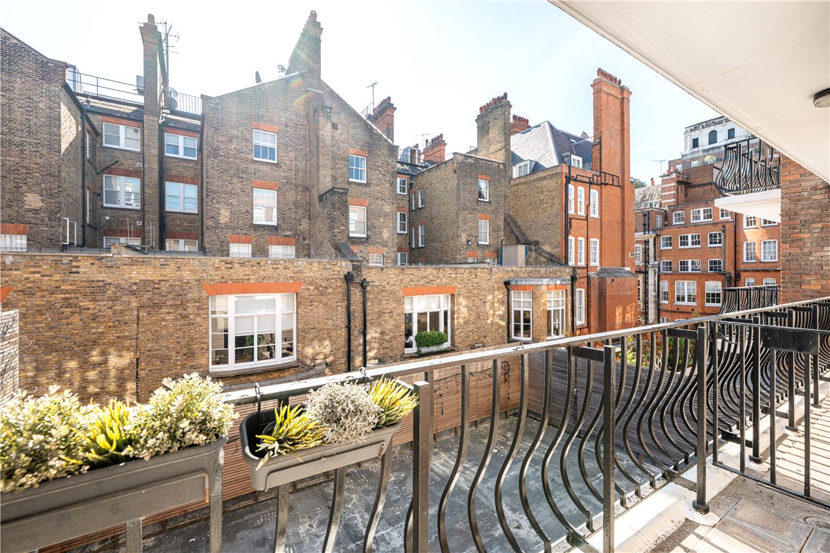 2 bedroom flat, Reeves Mews, Mayfair W1K - Available