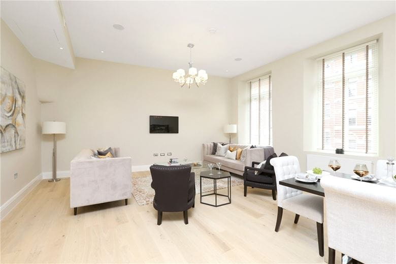 2 bedroom flat, Bell Yard, Strand WC2A - Available