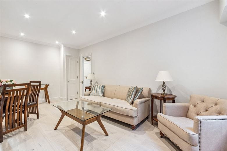 1 bedroom flat, Park Lane, Mayfair W1K - Available