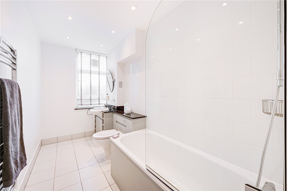 1 bedroom , Richmond Court, 200 Sloane Street SW1X - Available