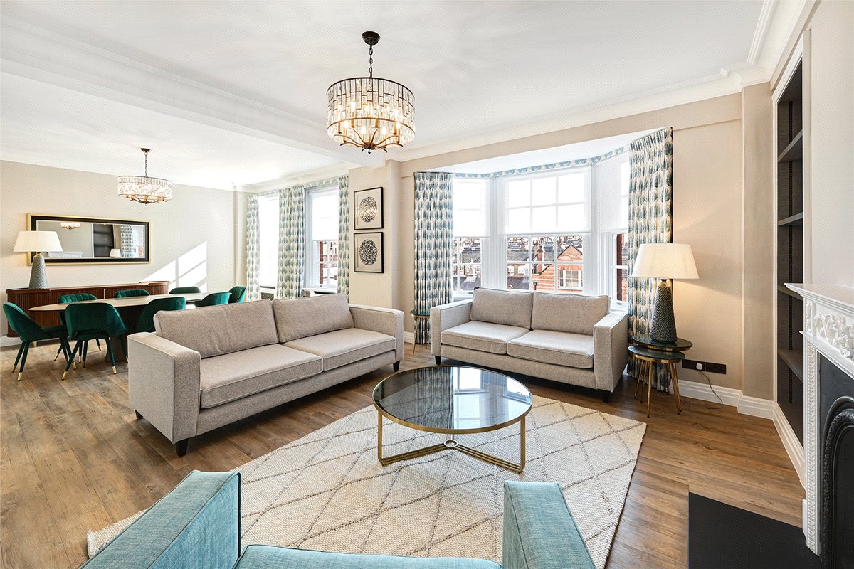 3 bedroom flat, Grosvenor Square, Mayfair W1K - Available