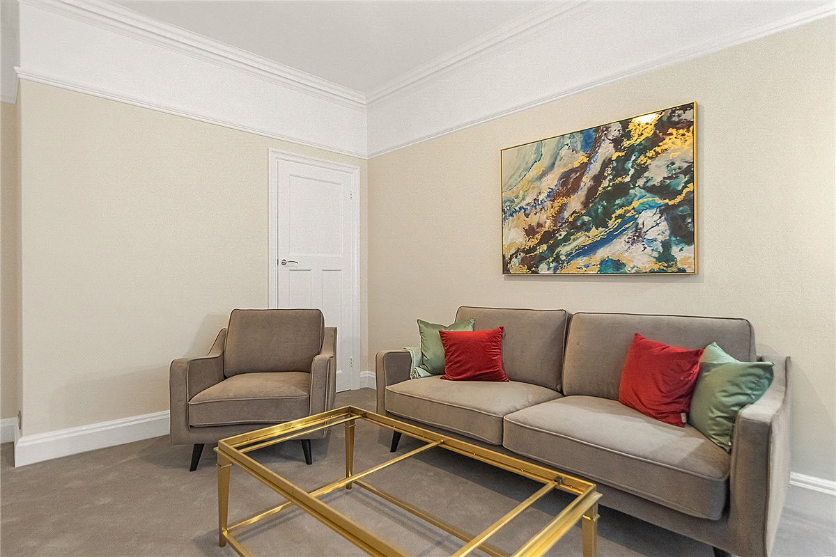 1 bedroom flat, Bury Street, St James's SW1Y