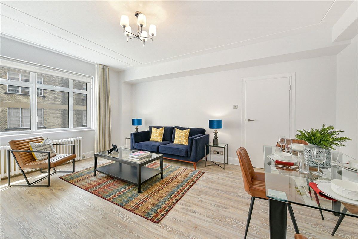 2 bedroom flat, Richmond Court, 200 Sloane Street SW1X - Available