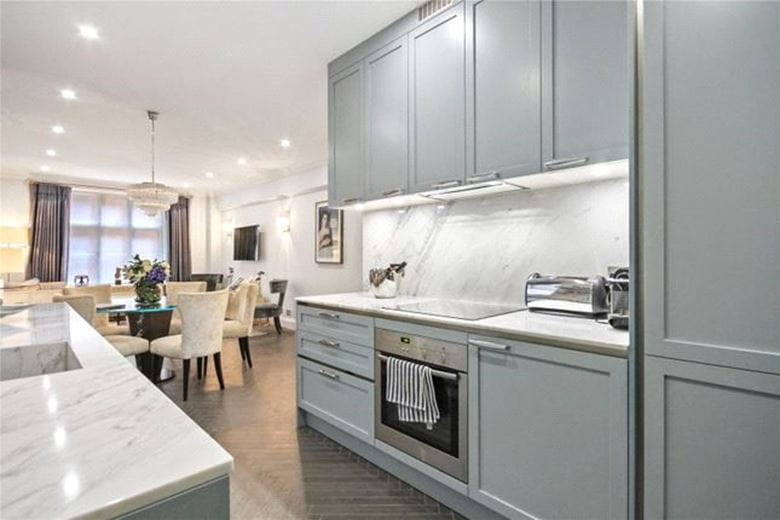 2 bedroom flat, South Audley Street, Mayfair W1K - Available