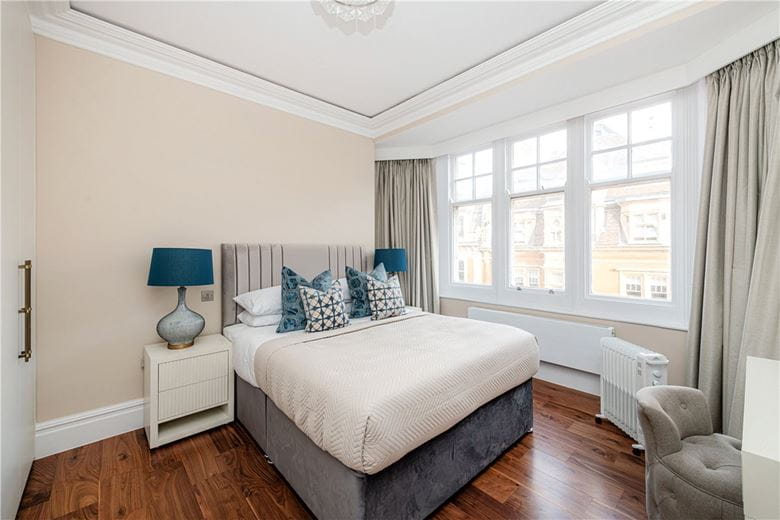 4 bedroom flat, Duke Street, Mayfair W1K