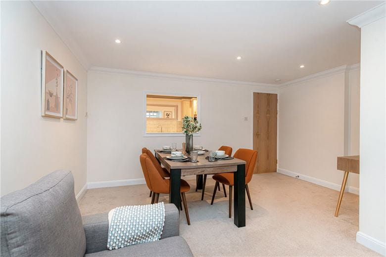 2 bedroom flat, Greycoat Street, Westminster SW1P - Available