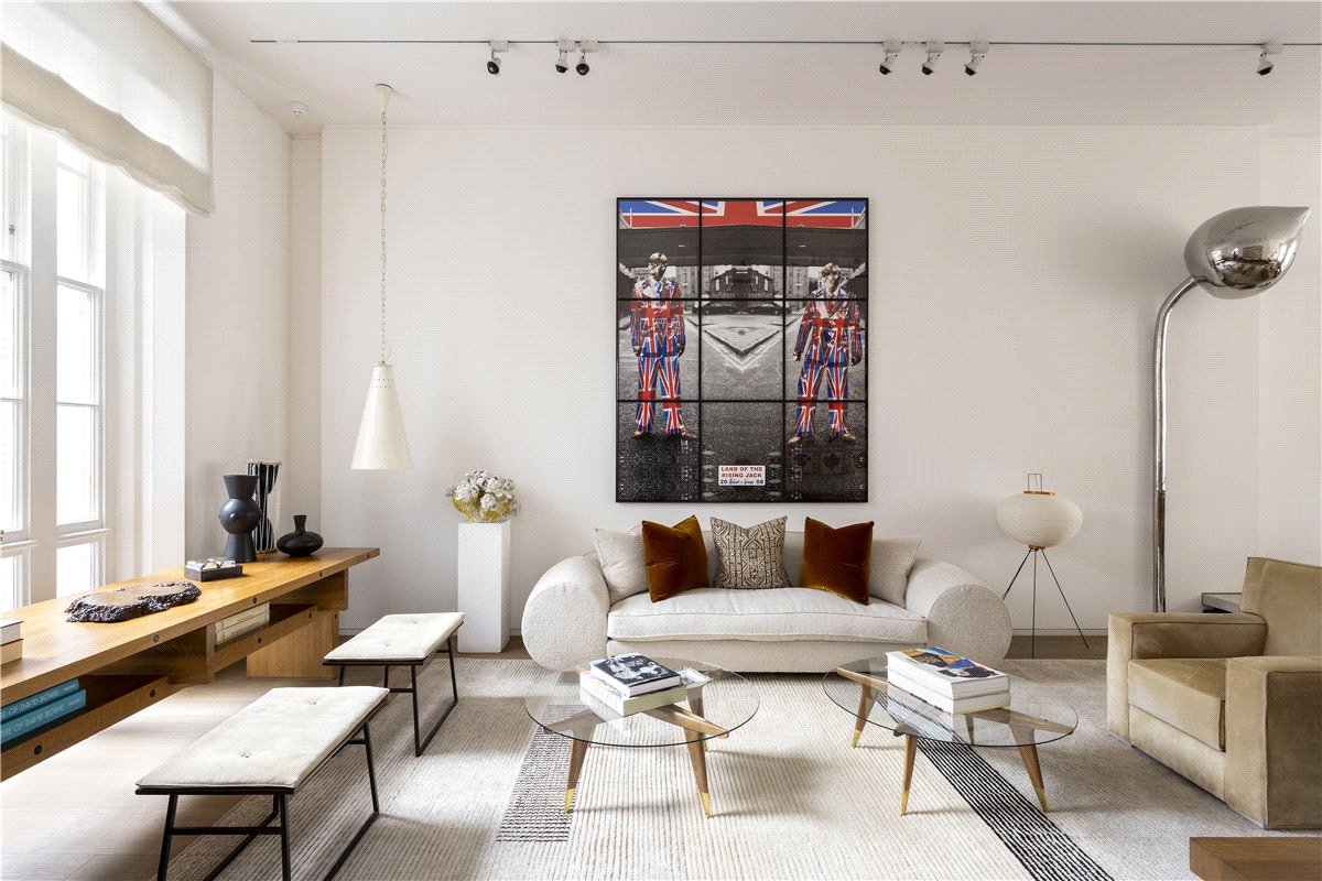 6 bedroom flat, Eaton Place, Belgravia SW1X - Available