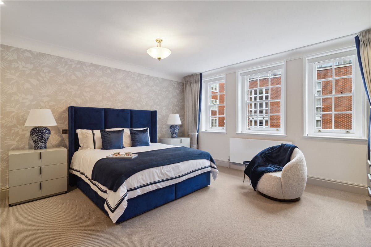 5 bedroom house, Tufton Street, Westminster SW1P - Available