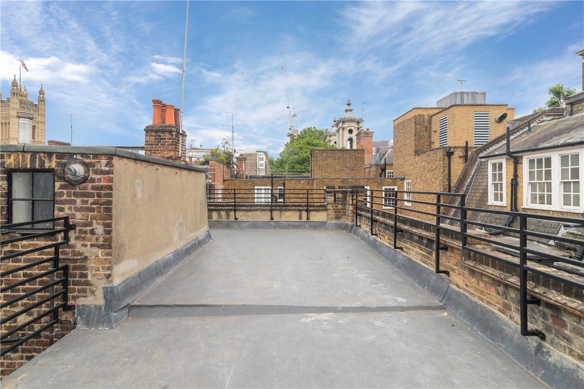 5 bedroom house, Tufton Street, Westminster SW1P - Available