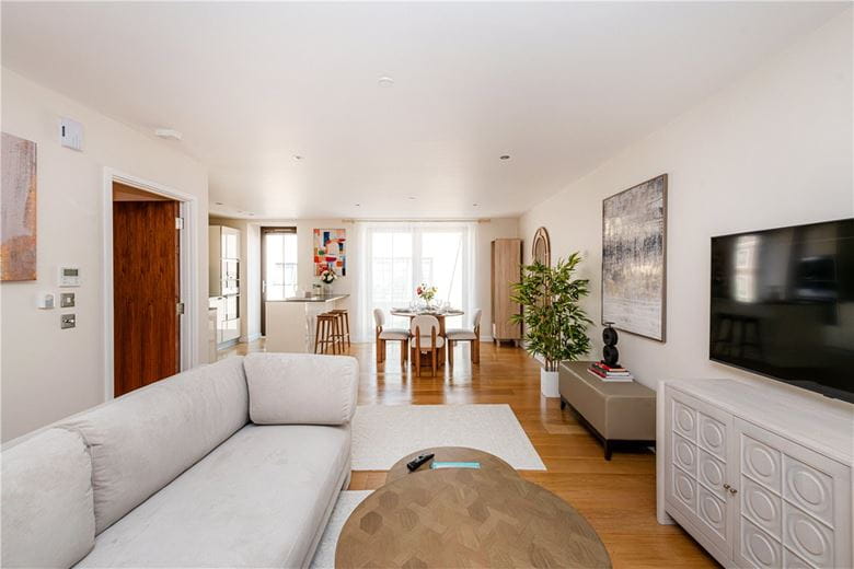 2 bedroom flat, Marsham Street, Westminster SW1P - Available