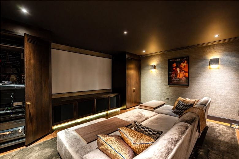 6 bedroom house, Chesterfield Hill, Mayfair W1J - Available