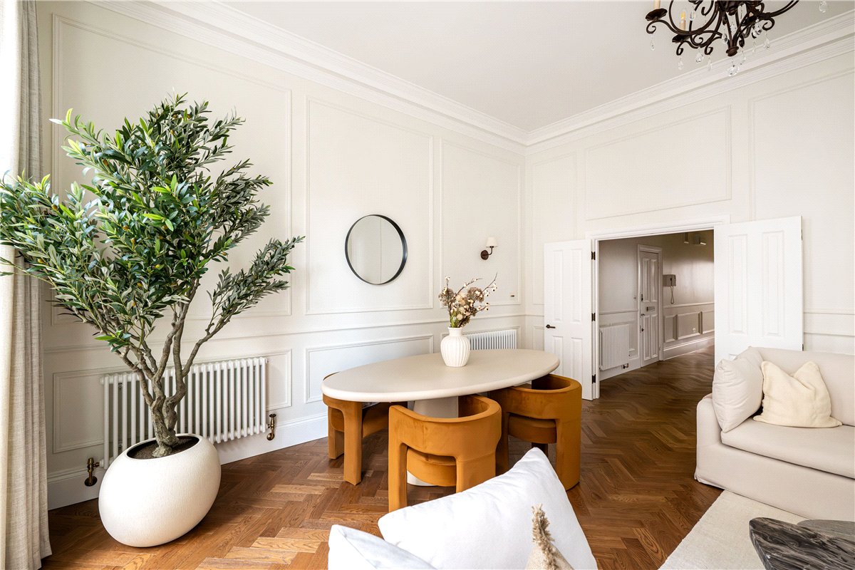 1 bedroom flat, Upper Brook Street, Mayfair W1K - Let Agreed