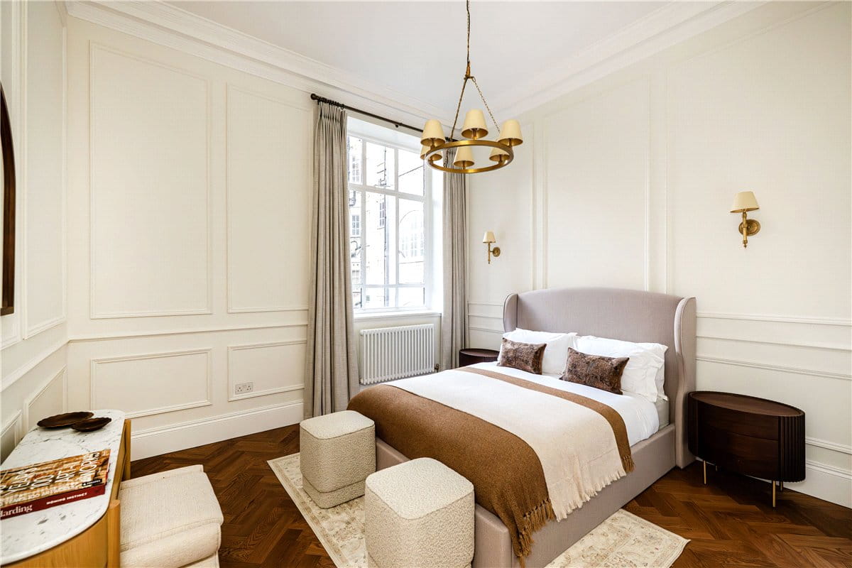 1 bedroom flat, Upper Brook Street, Mayfair W1K - Let Agreed