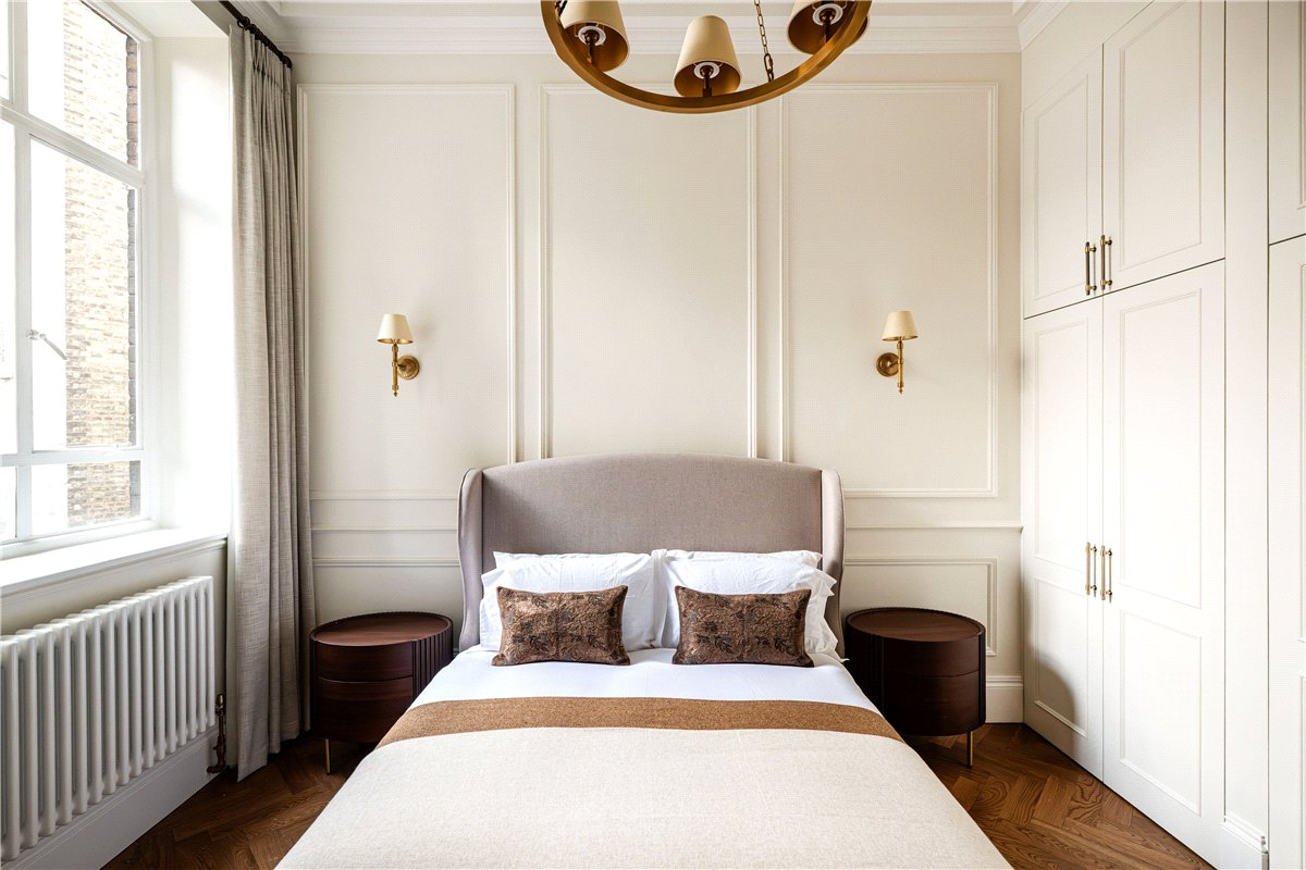 1 bedroom flat, Upper Brook Street, Mayfair W1K - Let Agreed