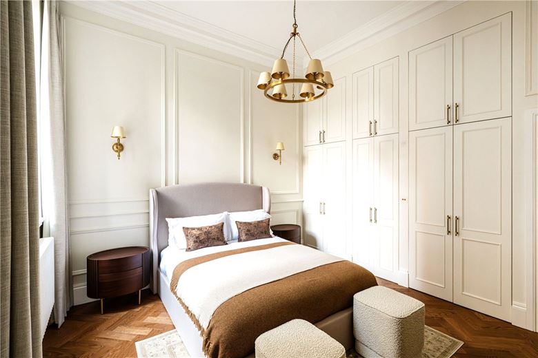 1 bedroom flat, Upper Brook Street, Mayfair W1K - Let Agreed