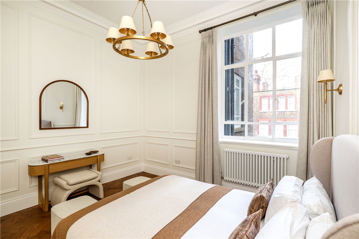 1 bedroom flat, Upper Brook Street, Mayfair W1K - Let Agreed