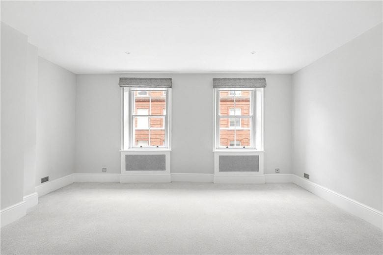 3 bedroom flat, Museum Street, Bloomsbury WC1A - Available