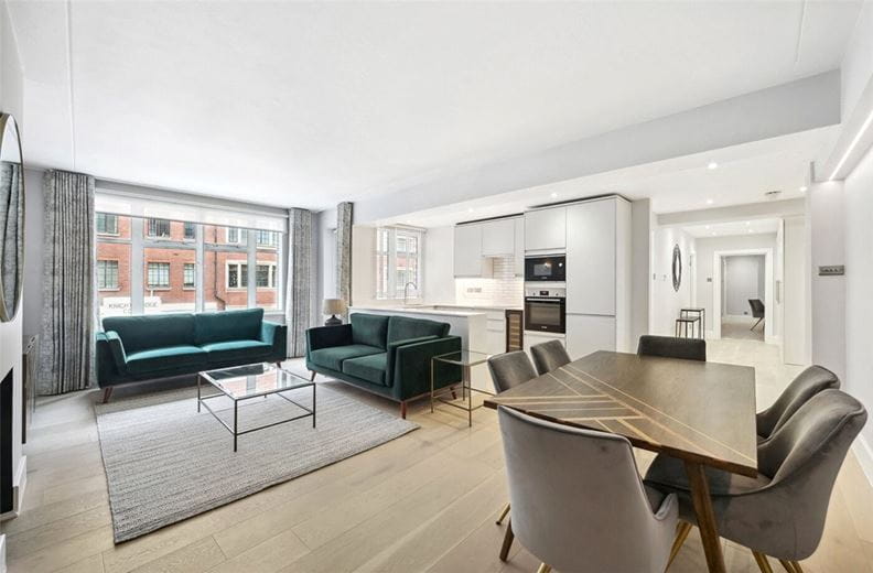 2 bedroom flat, Richmond Court, 200 Sloane Street SW1X - Available
