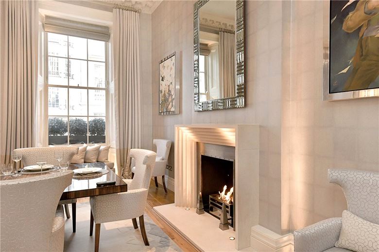 4 bedroom flat, Upper Grosvenor Street, Mayfair W1K - Available