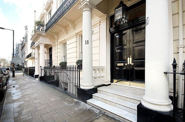 4 bedroom flat, Upper Grosvenor Street, Mayfair W1K - Available