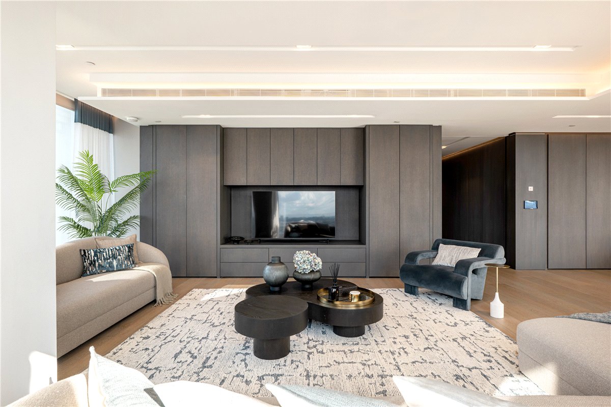 5 bedroom flat, Casson Square, London SE1 - Available