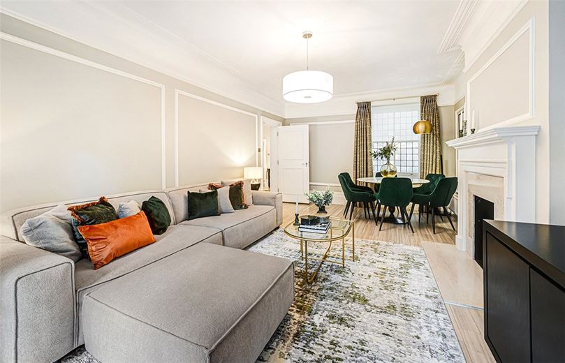 2 bedroom flat, St Georges Court, Gloucester Road SW7 - Available