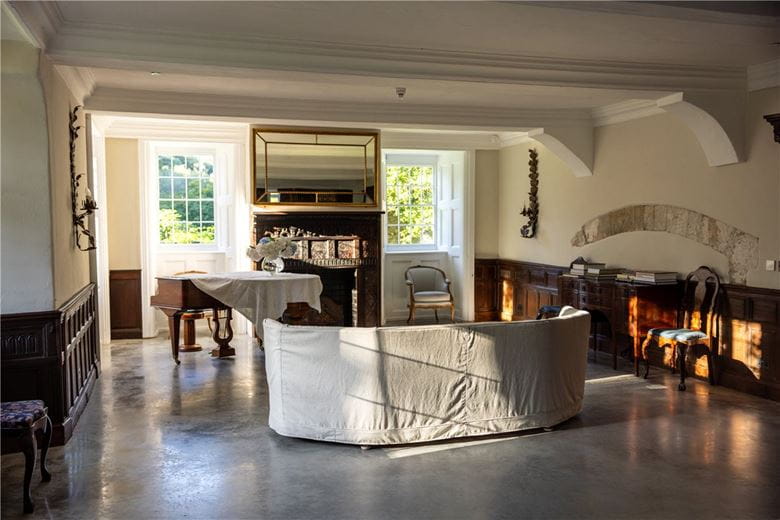 11 bedroom house, Talsarnau, Gwynedd LL47 - Available