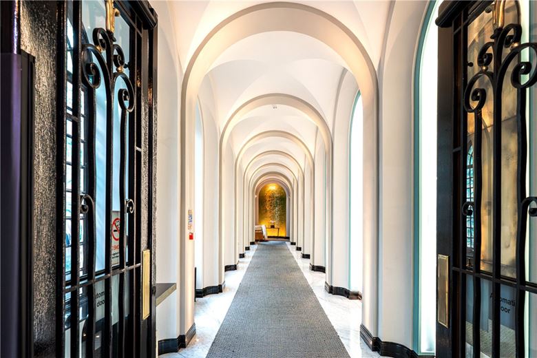 4 bedroom flat, North Row, Mayfair W1K - Available