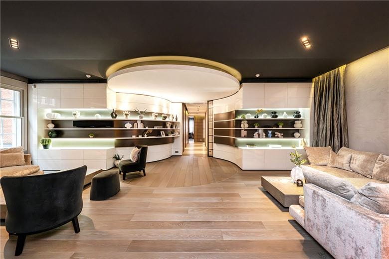 4 bedroom flat, North Row, Mayfair W1K - Available