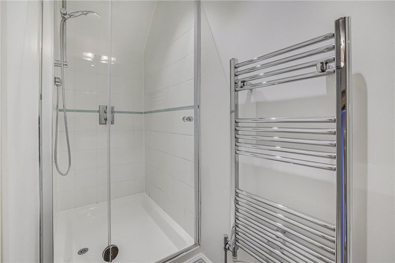 3 bedroom flat, Queen Anne Street, London W1G - Available