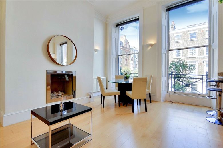 2 bedroom flat, Weymouth Street, Marylebone W1G - Let Agreed