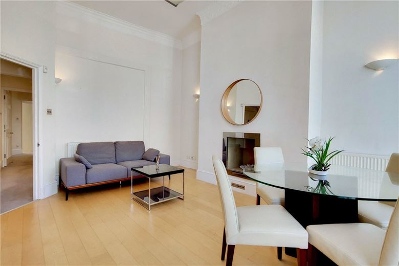 2 bedroom flat, Weymouth Street, Marylebone W1G - Let Agreed