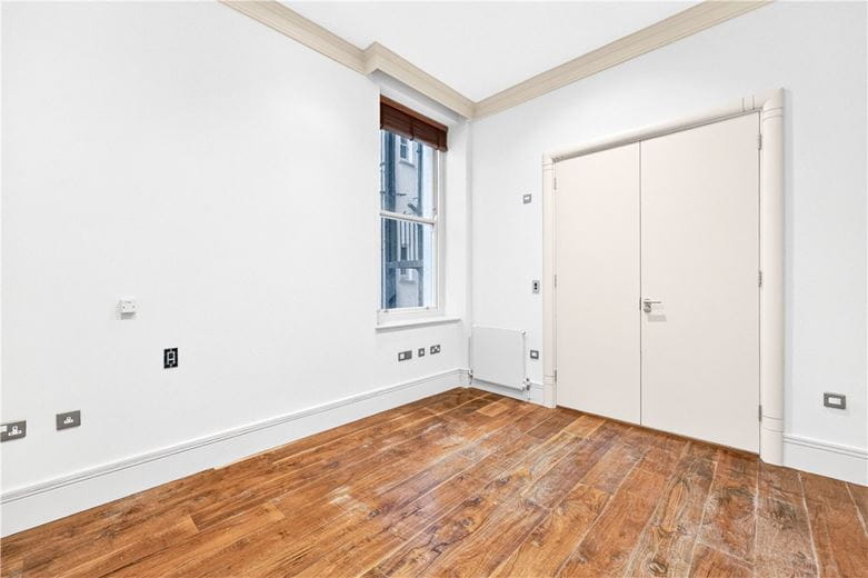 4 bedroom flat, Marylebone Road, Marylebone NW1 - Available