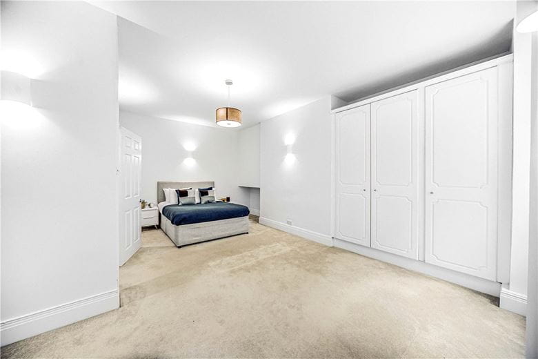 1 bedroom flat, Wimpole Street, Marybeone W1G - Available