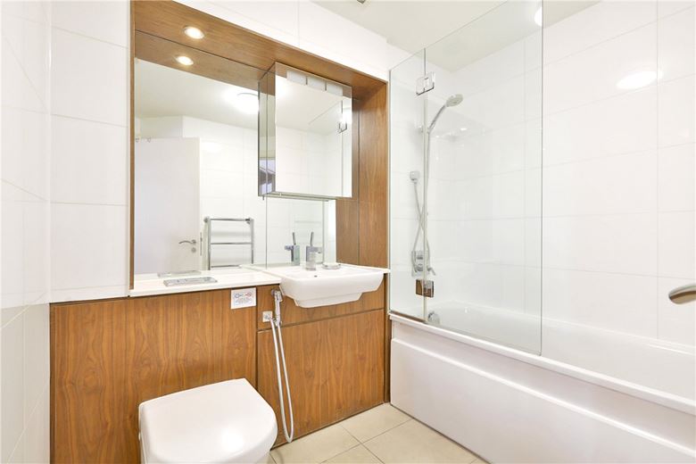 2 bedroom flat, Weymouth Street, Marylebone W1W - Available