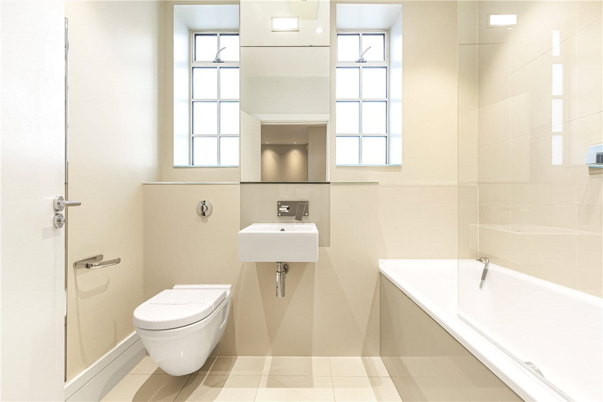 2 bedroom flat, Welbeck Street, Marylebone W1G - Available