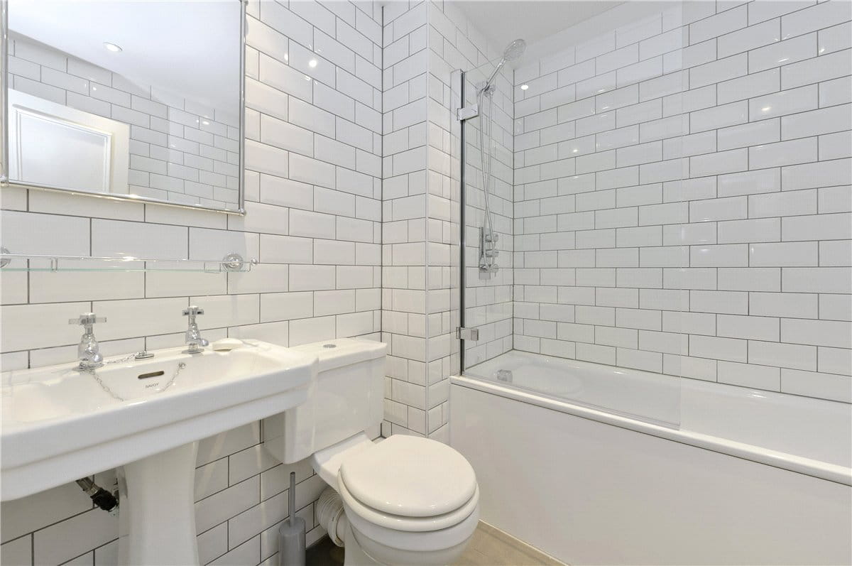 1 bedroom flat, Nottingham Place, London W1U - Available