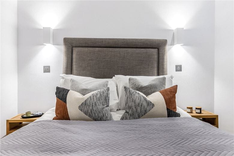 2 bedroom flat, Devonshire Place, Marylebone W1G - Let Agreed