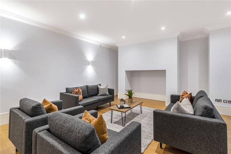 2 bedroom flat, Devonshire Place, Marylebone W1G - Let Agreed