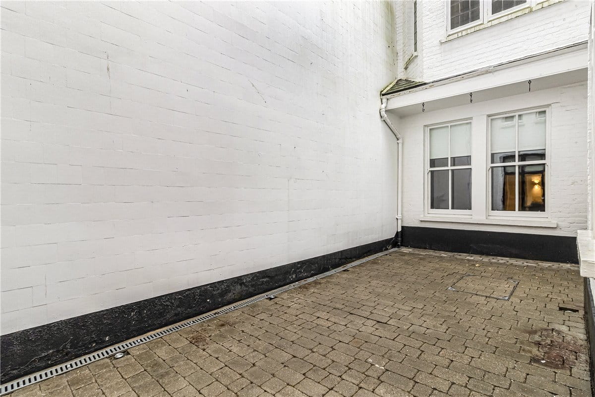 2 bedroom flat, Devonshire Place, Marylebone W1G - Let Agreed