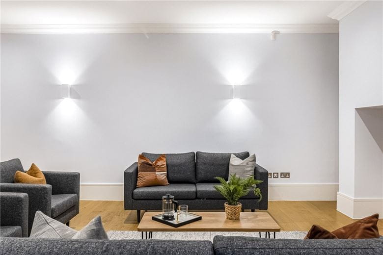 2 bedroom flat, Devonshire Place, Marylebone W1G - Let Agreed